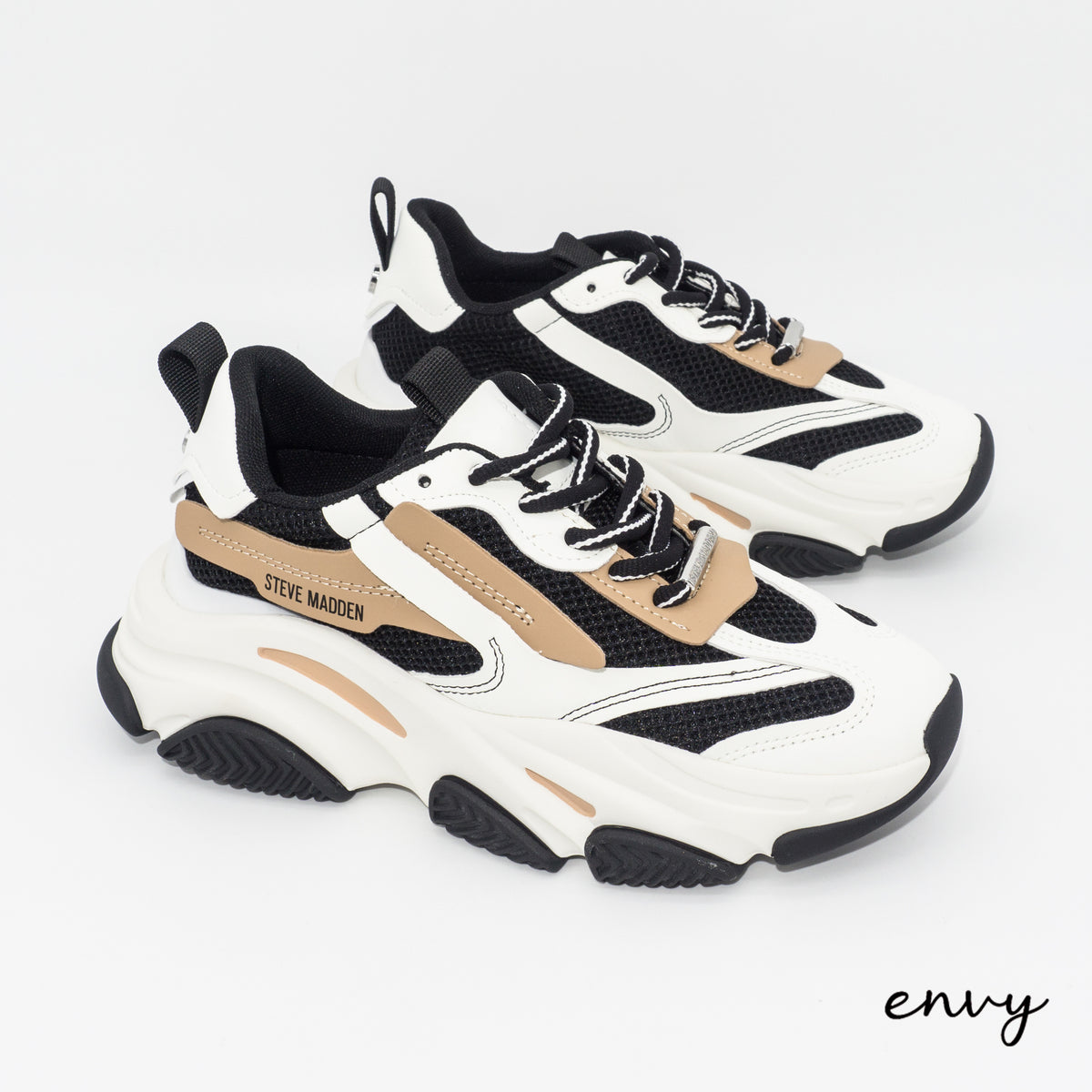 Steve Madden Sneakers