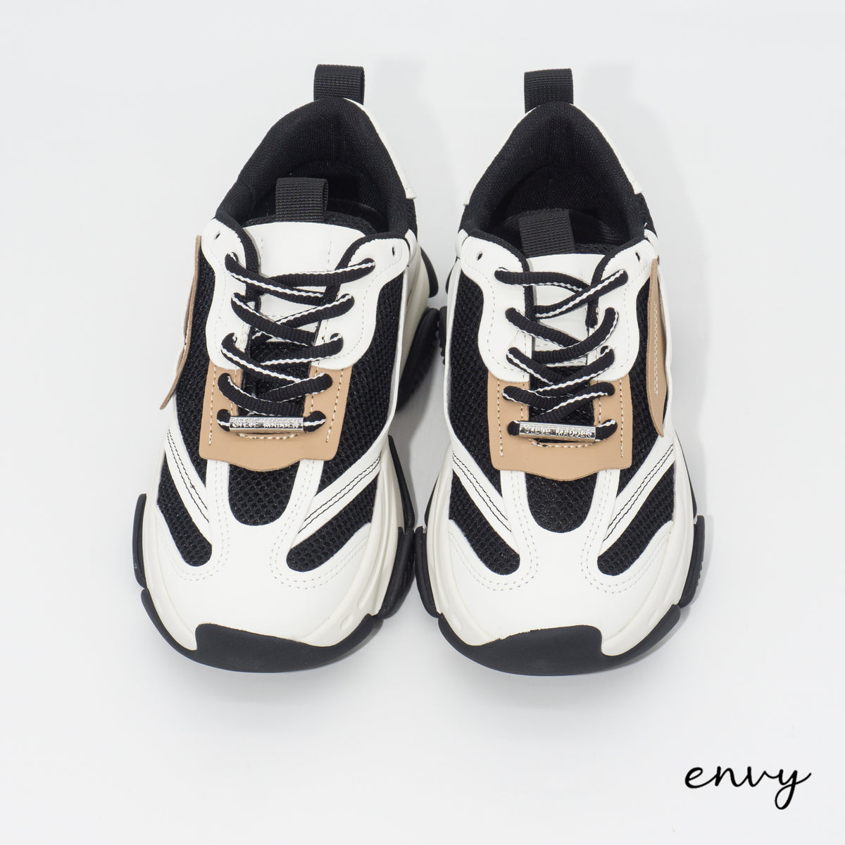 Steve Madden Sneakers