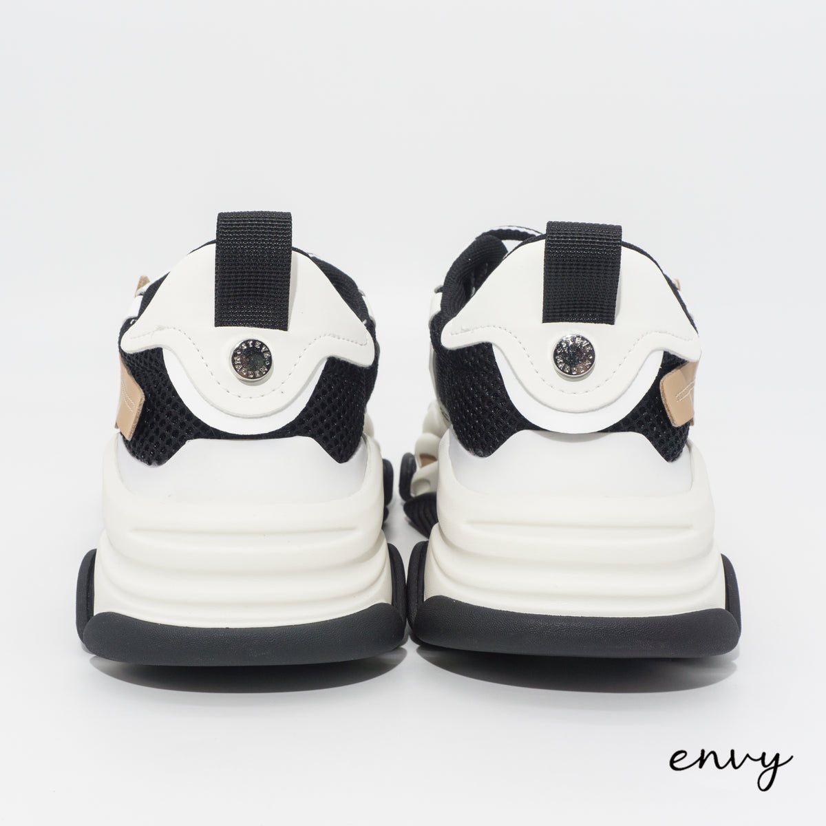 Steve Madden Sneakers