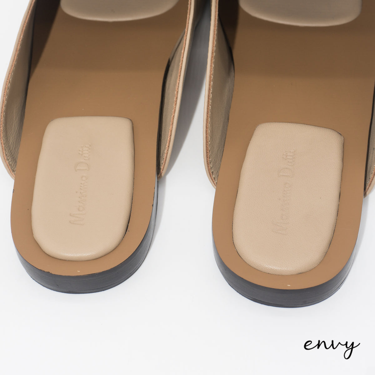 Massimo Dutti Flats