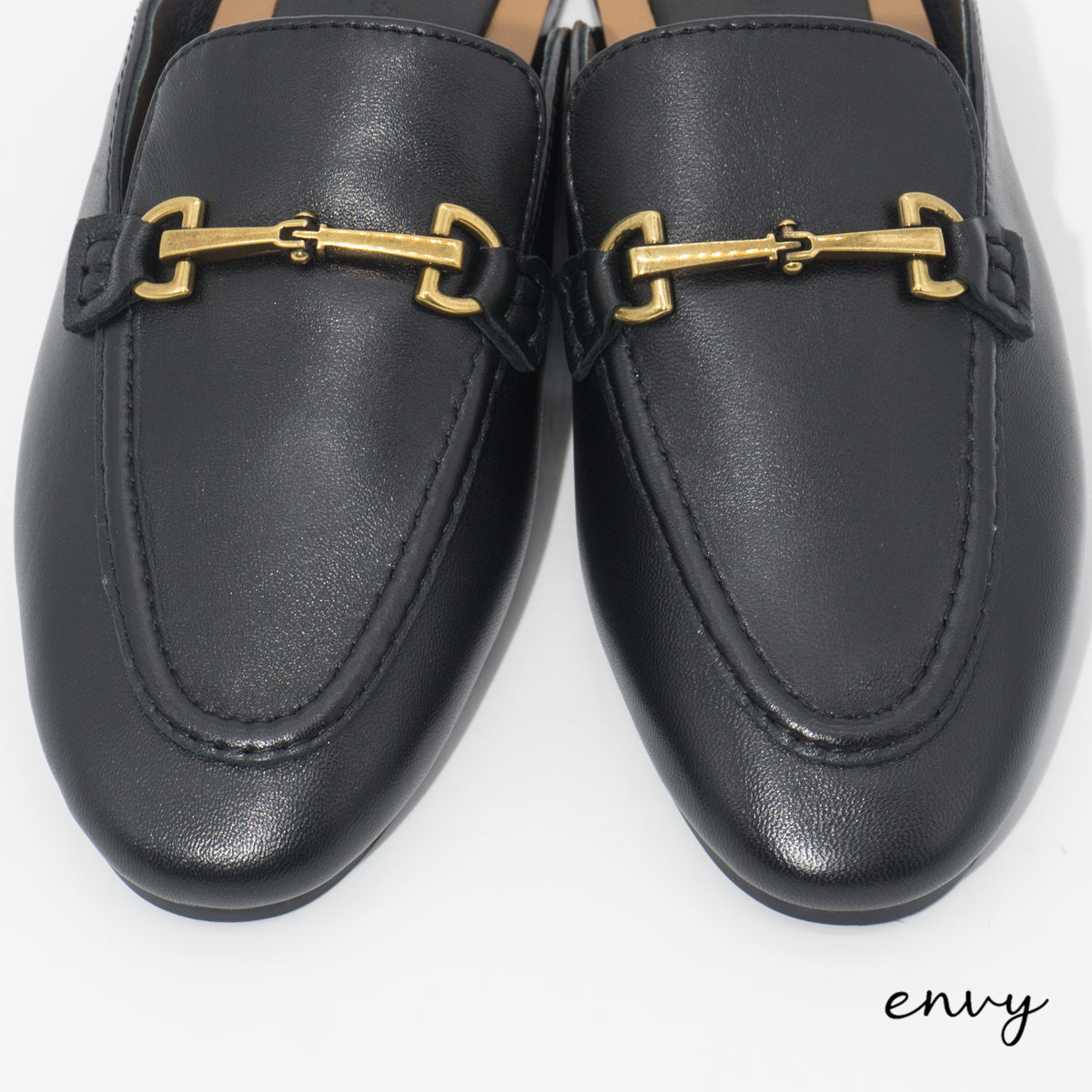 Massimo Dutti Flats