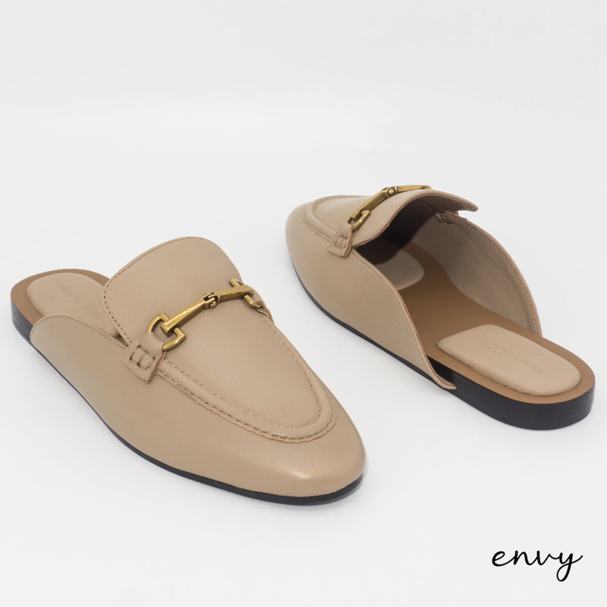 Massimo Dutti Flats