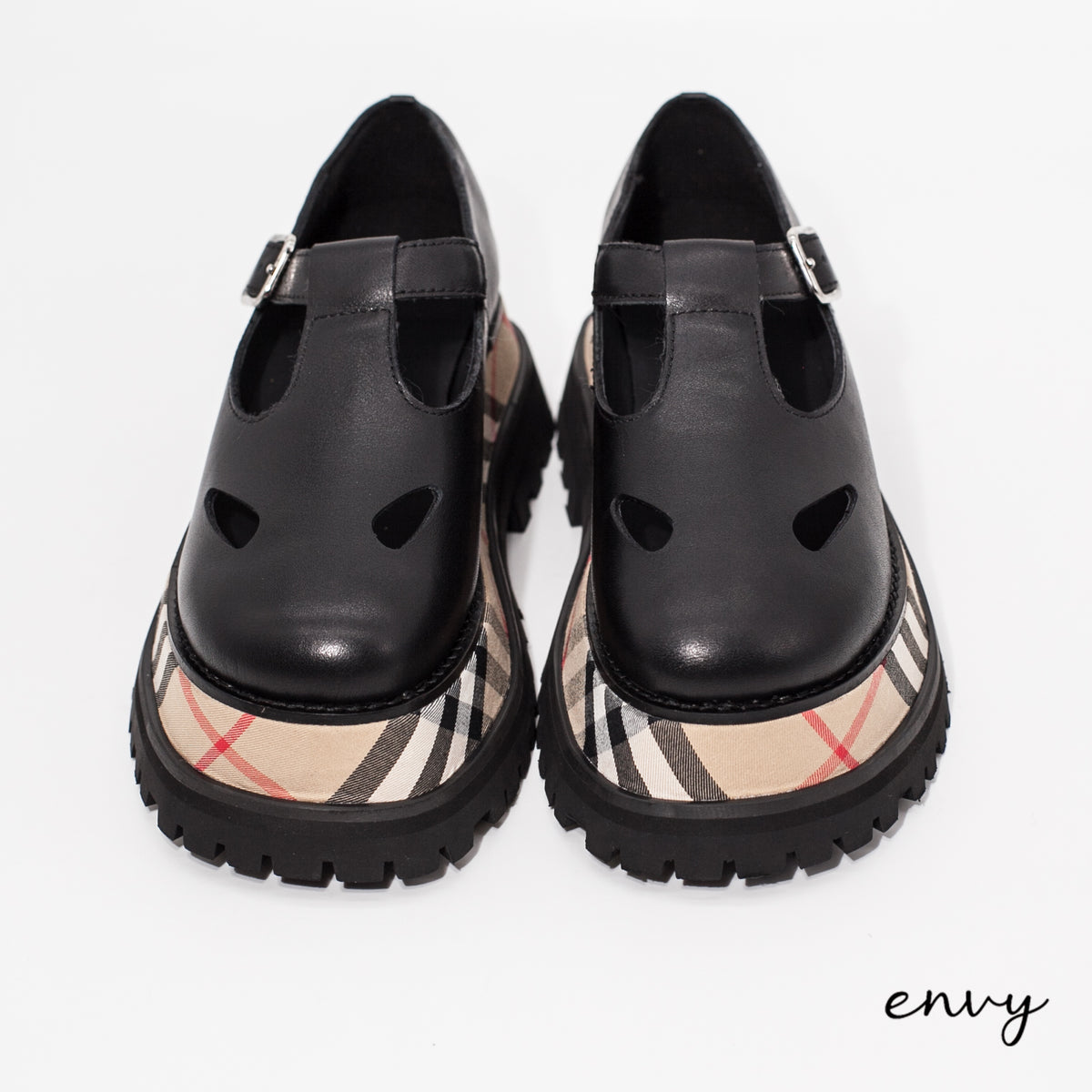 Burberry Close Shoes