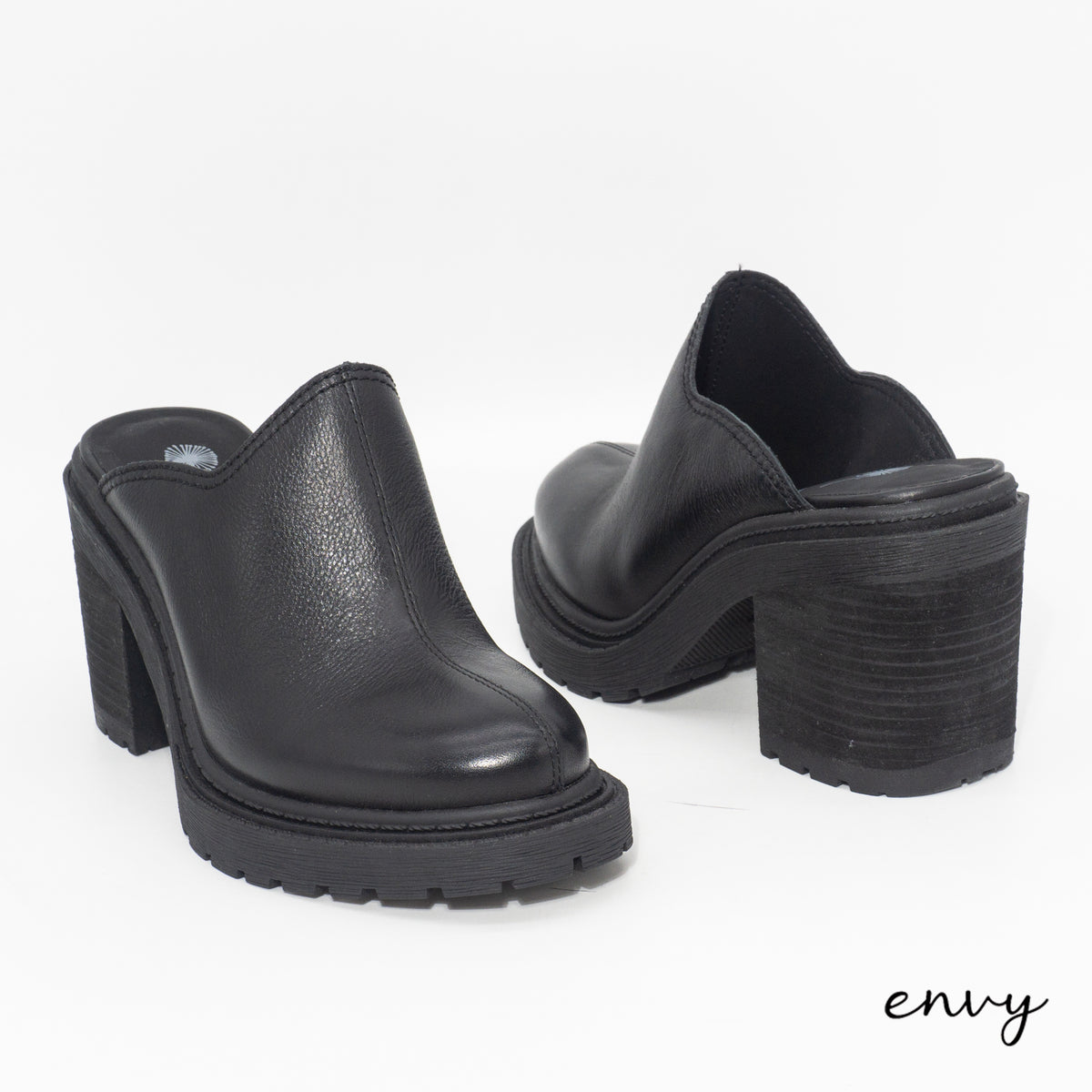 OTBT Clogs