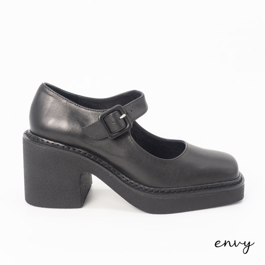 Intentionally Mary Jane Pumps