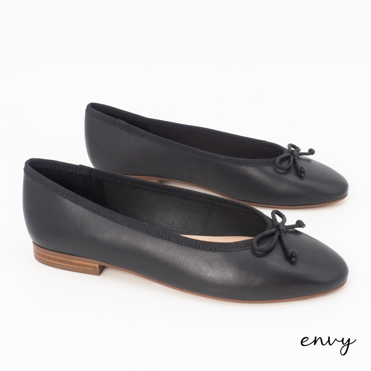 Wittner Close Shoes