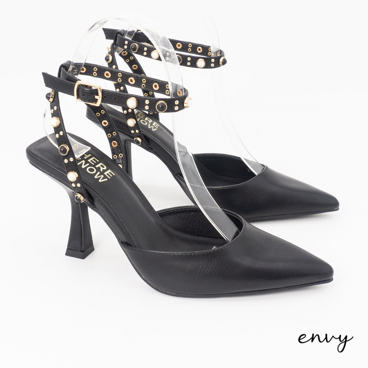 Menbur Sandals