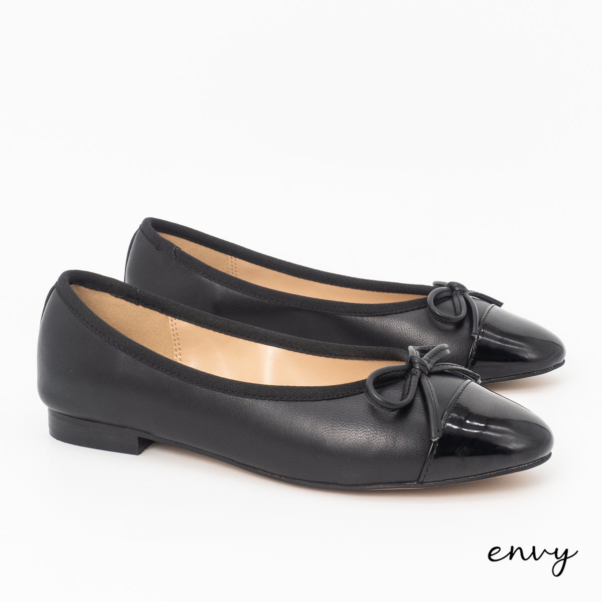 Steve Madden Close Shoes